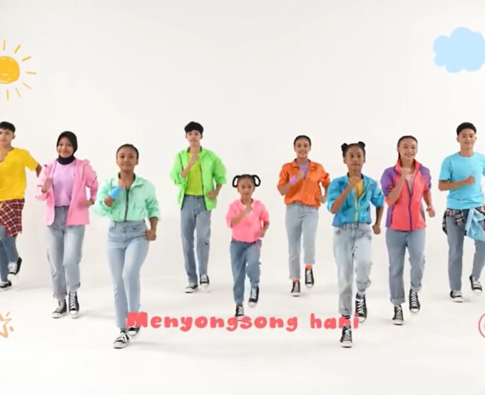 Senam Anak Indonesia Hebat